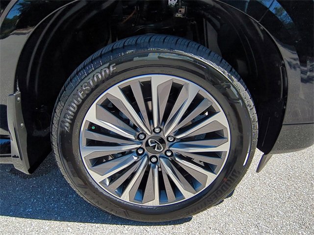 New 2026 INFINITI QX80 Luxe w/ Cargo Package image 11