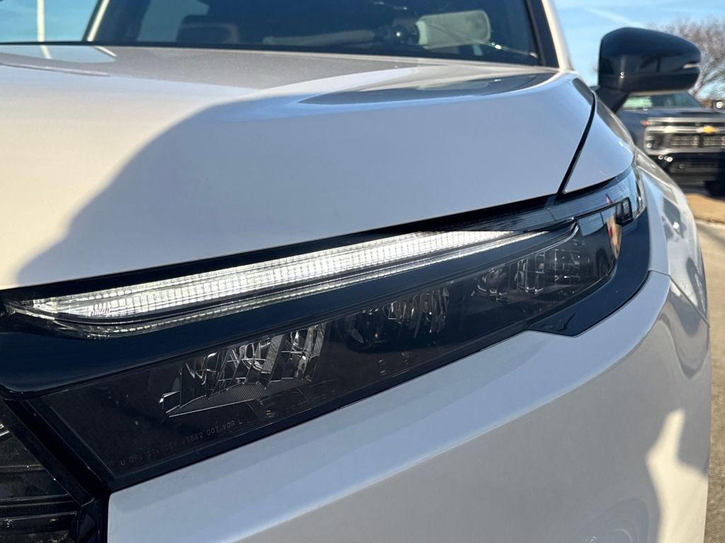 Used 2025 Honda CR-V Sport image 12
