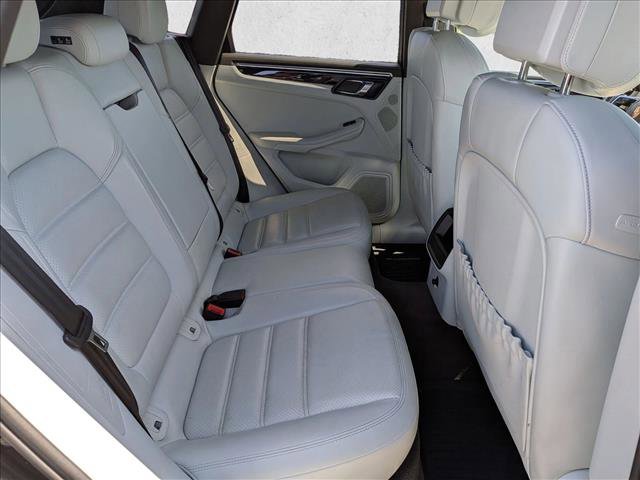 Used 2015 Porsche Macan S image 17