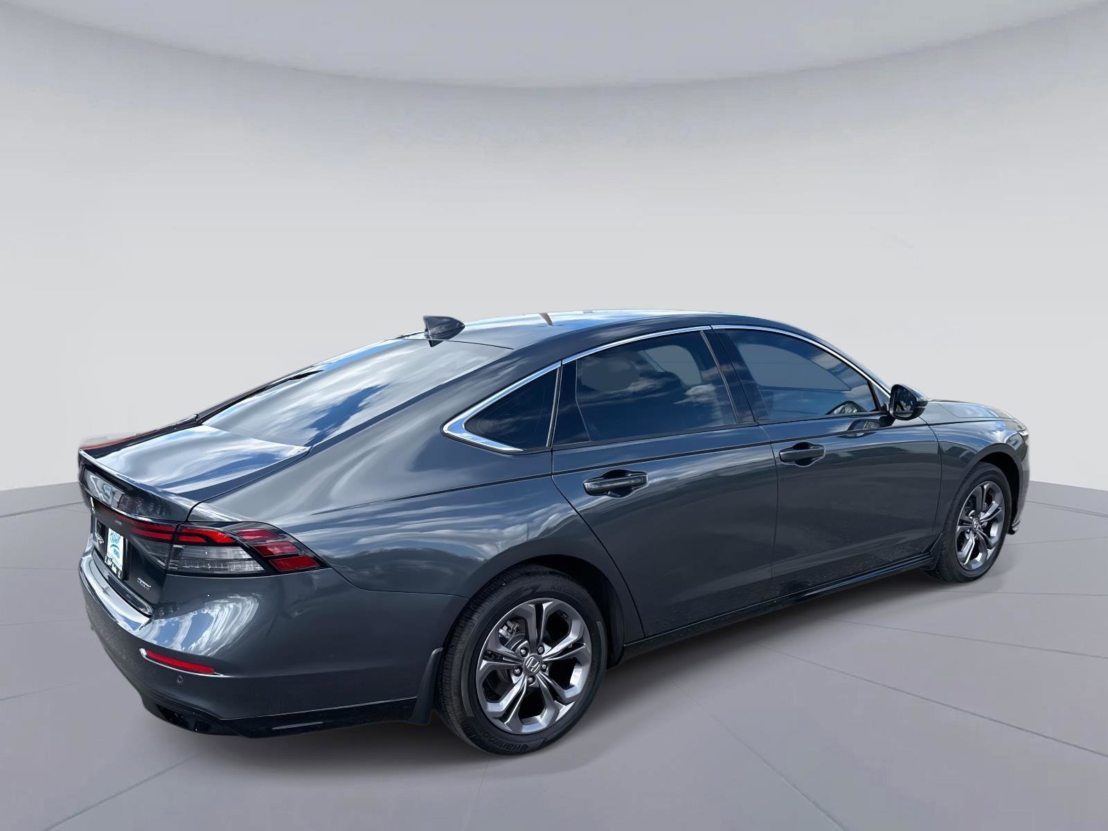 Certified 2024 Honda Accord EX-L image 4