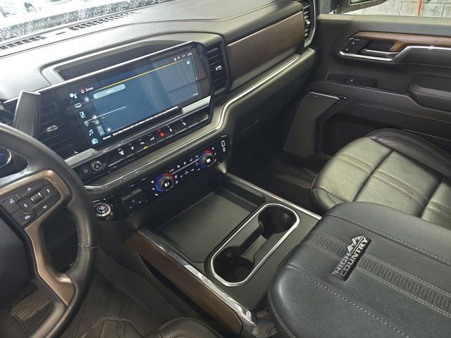 Used 2024 Chevrolet Silverado 2500 High Country w/ High Country Premium Package image 25