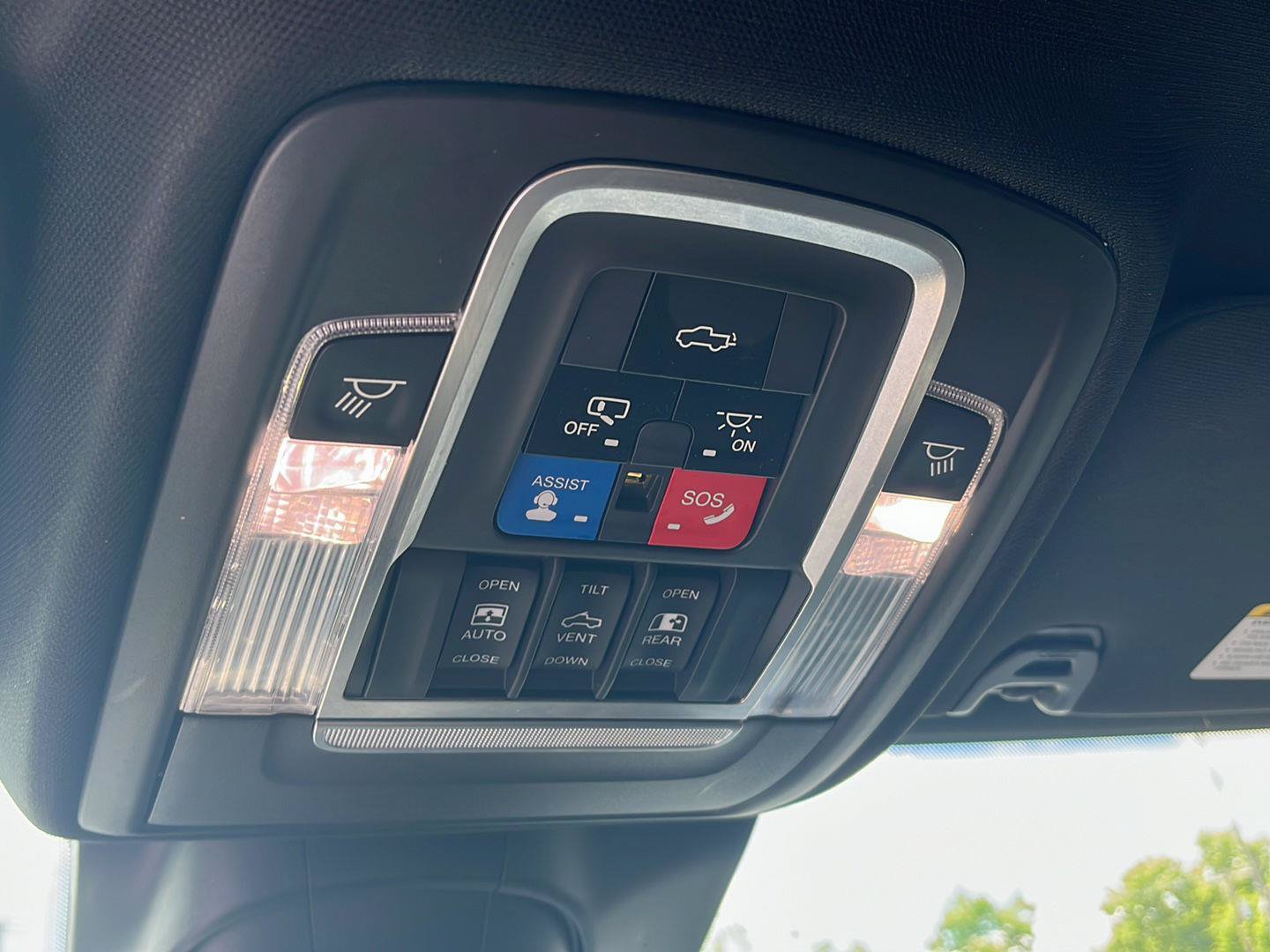 Used 2019 RAM 2500 Limited AWD/4WD image 18