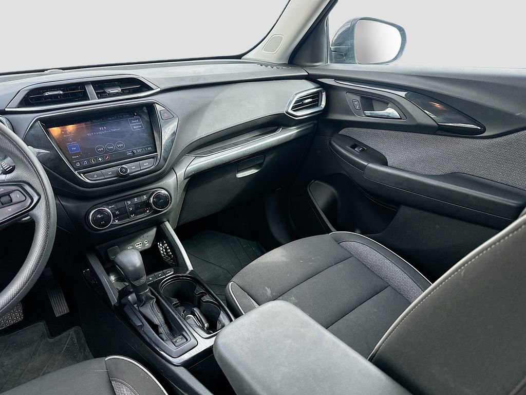 Used 2023 Chevrolet TrailBlazer LT w/ Convenience Package AWD/4WD image 23