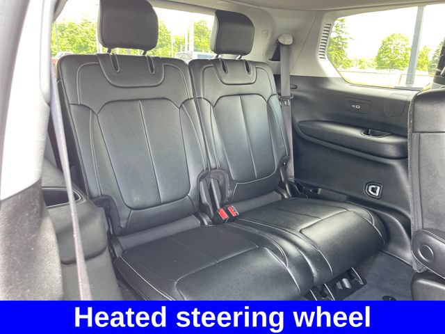 Used 2023 Jeep Grand Cherokee L Limited w/ Black Appearance Package AWD/4WD image 31