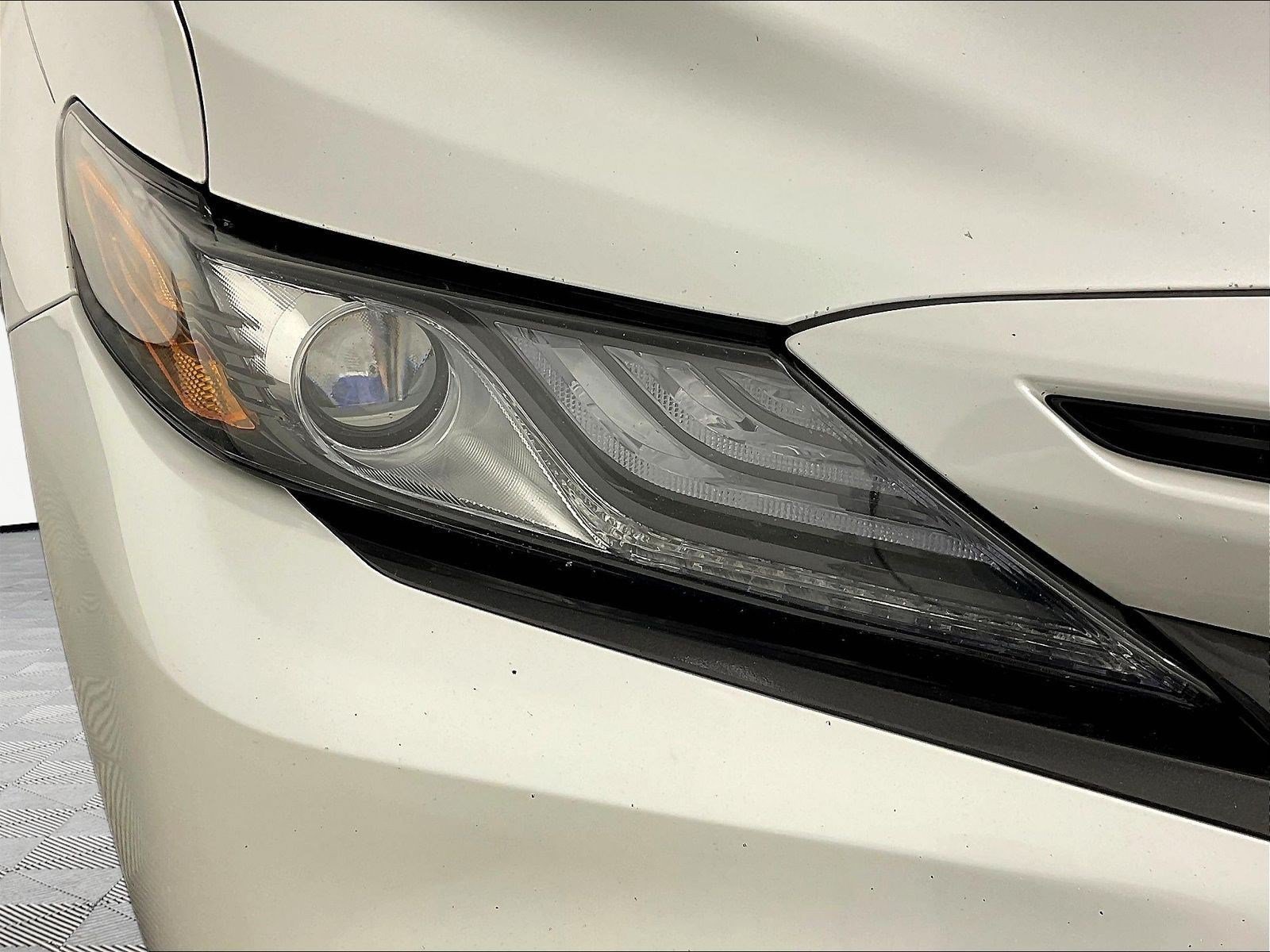 Used 2023 Toyota Camry XSE FWD image 31