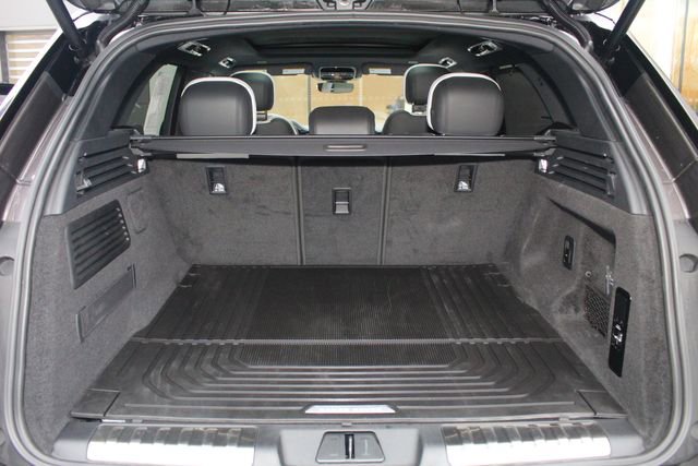 Used 2025 Land Rover Range Rover Sport Dynamic SE image 12