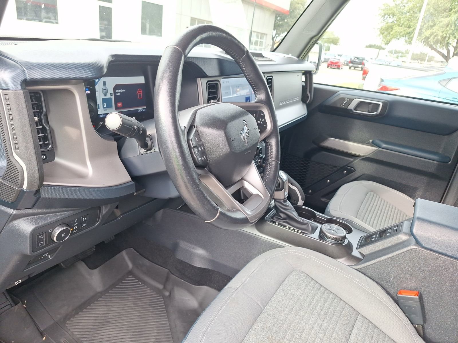 Used 2022 Ford Bronco Outer Banks image 15