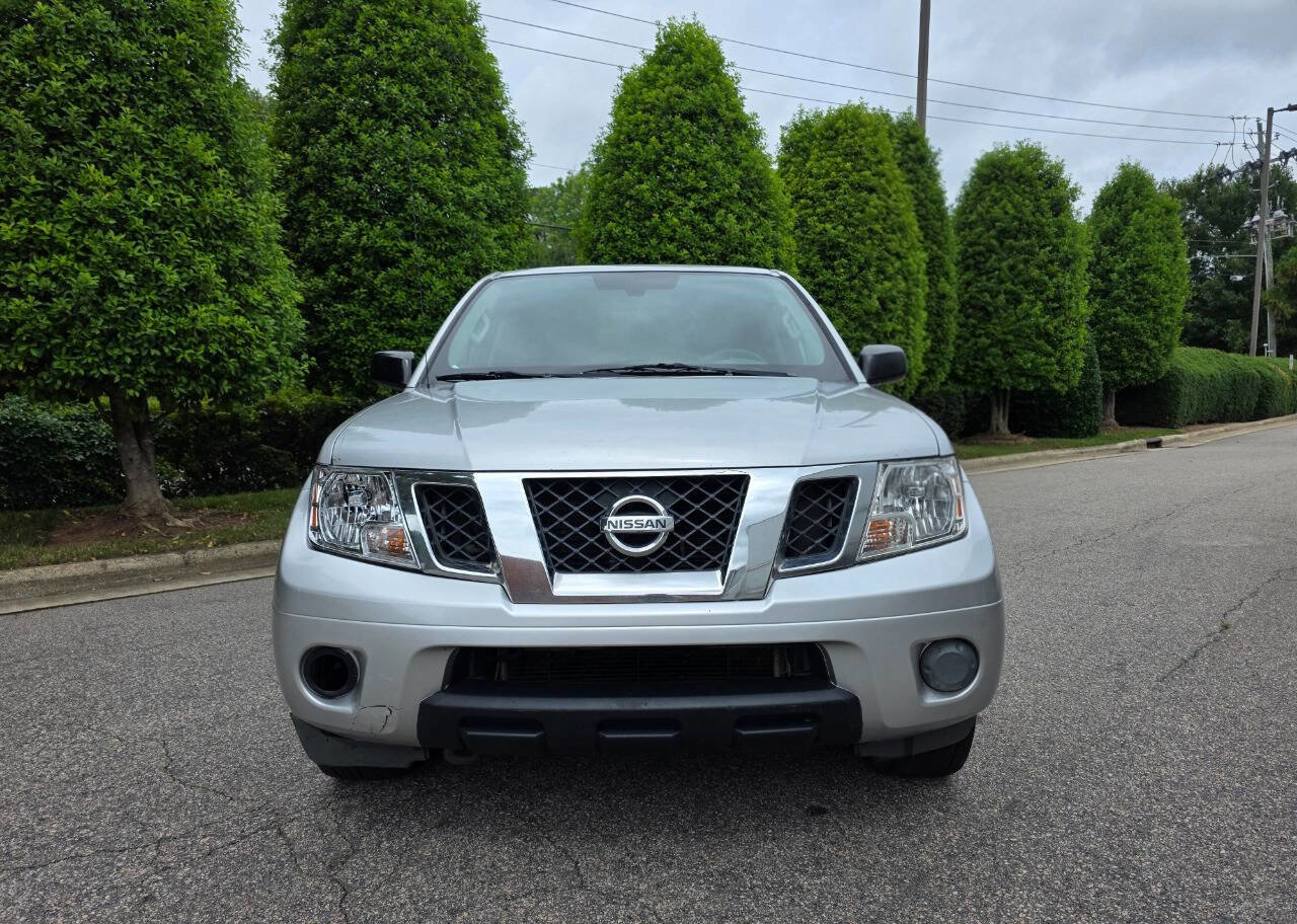Used 2012 Nissan Frontier SV AWD/4WD image 8