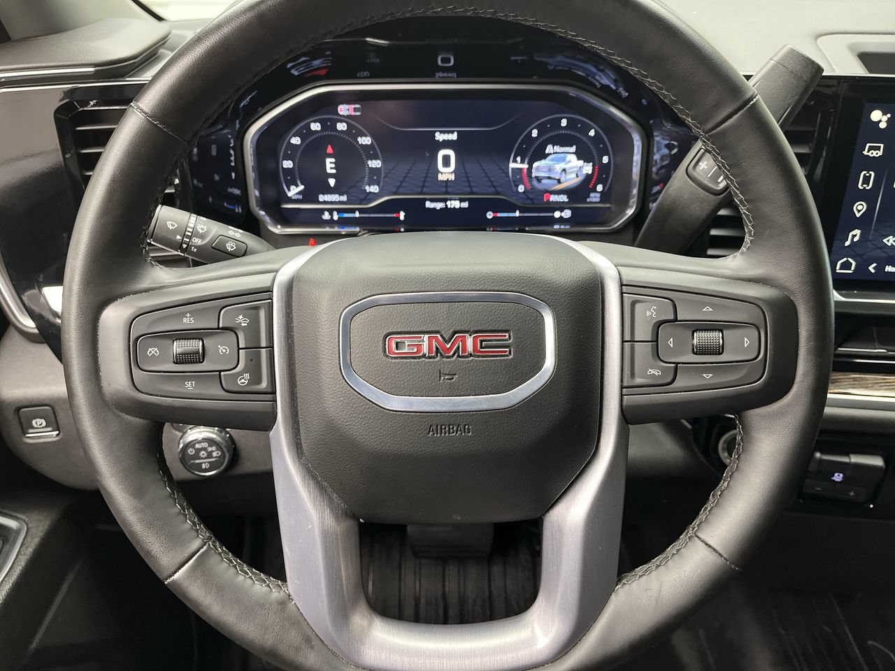 Used 2024 GMC Sierra 1500 Elevation w/ LPO, Elevation Black Package AWD/4WD image 16