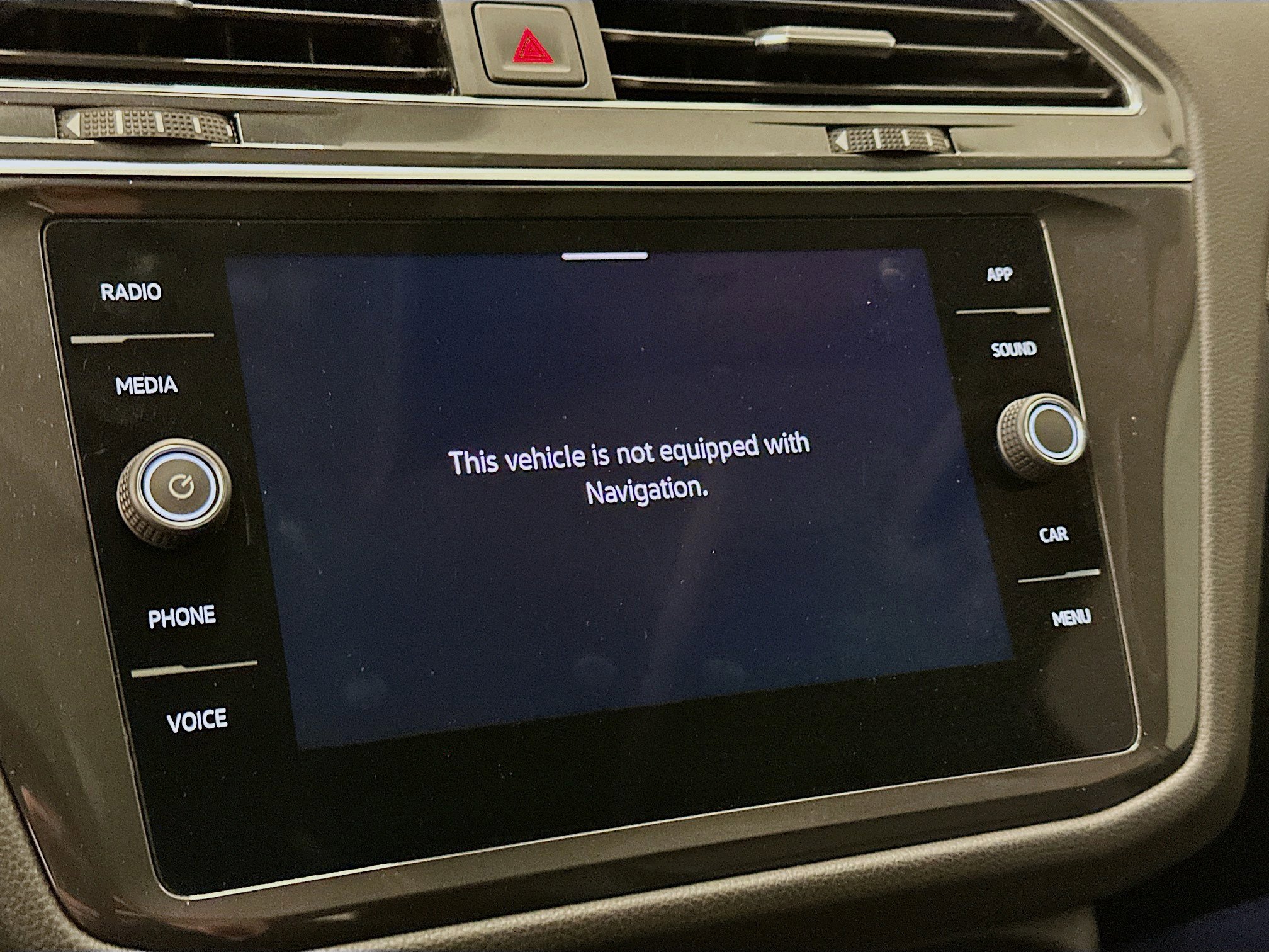 Used 2022 Volkswagen Tiguan SE image 22