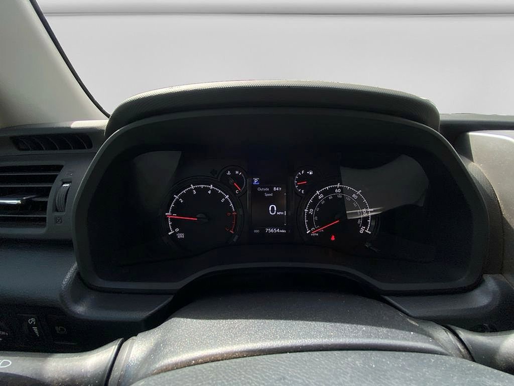 Used 2022 Toyota 4Runner SR5 Premium AWD/4WD image 18