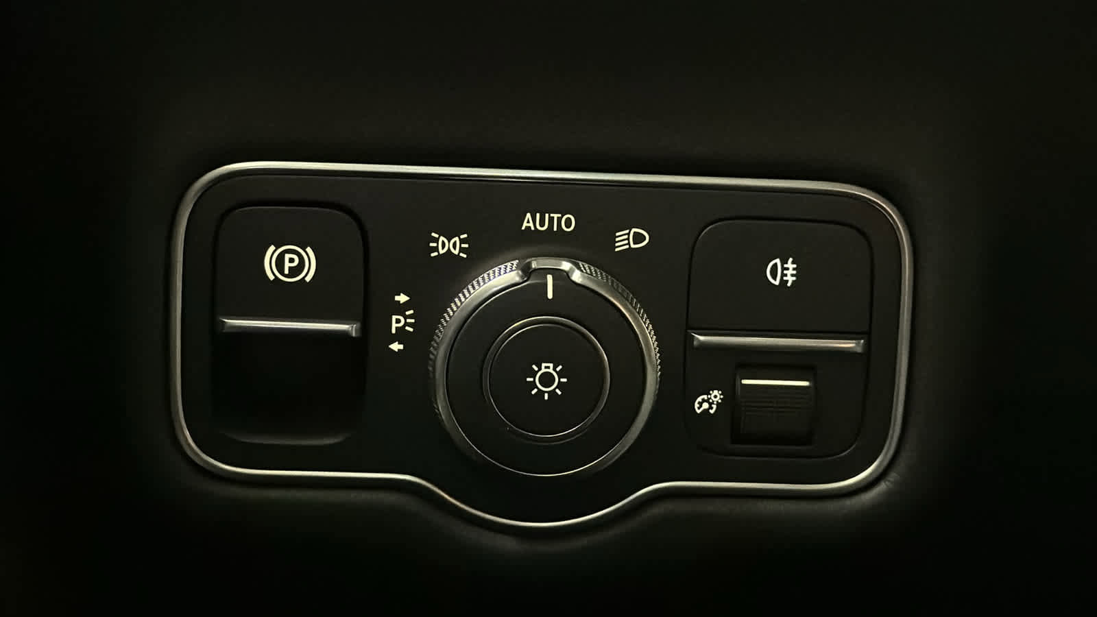 New 2026 Mercedes-Benz G 550 image 16