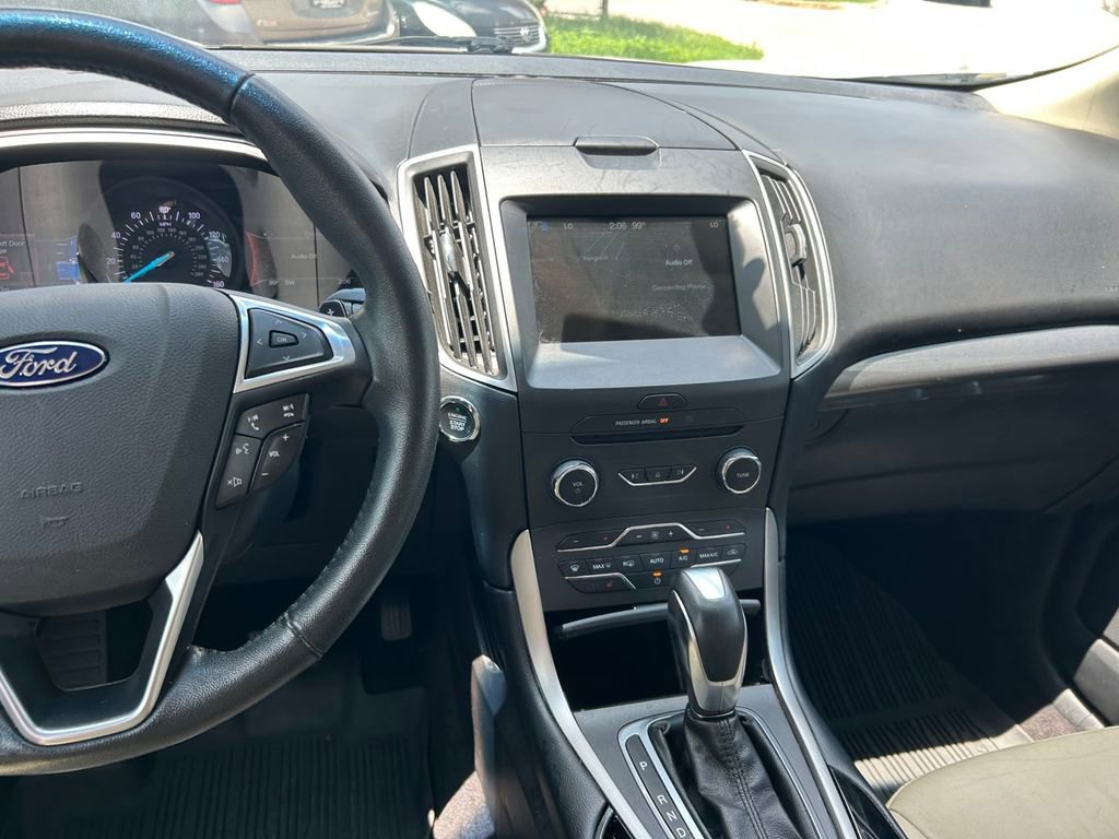 Used 2017 Ford Edge SEL w/ Equipment Group 201A FWD image 18