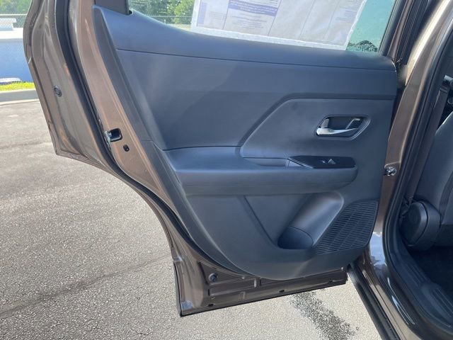 New 2025 Nissan Kicks SV image 12