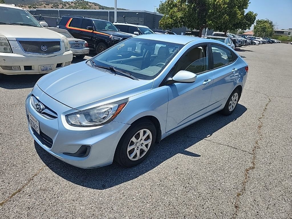 Used 2013 Hyundai Accent GLS FWD image 1