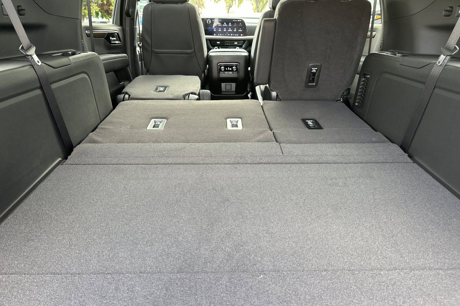 New 2026 Chevrolet Suburban High Country image 18