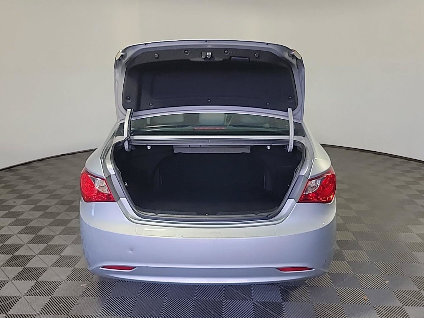 Used 2013 Hyundai Sonata GLS w/ Popular Equipment Pkg FWD image 6
