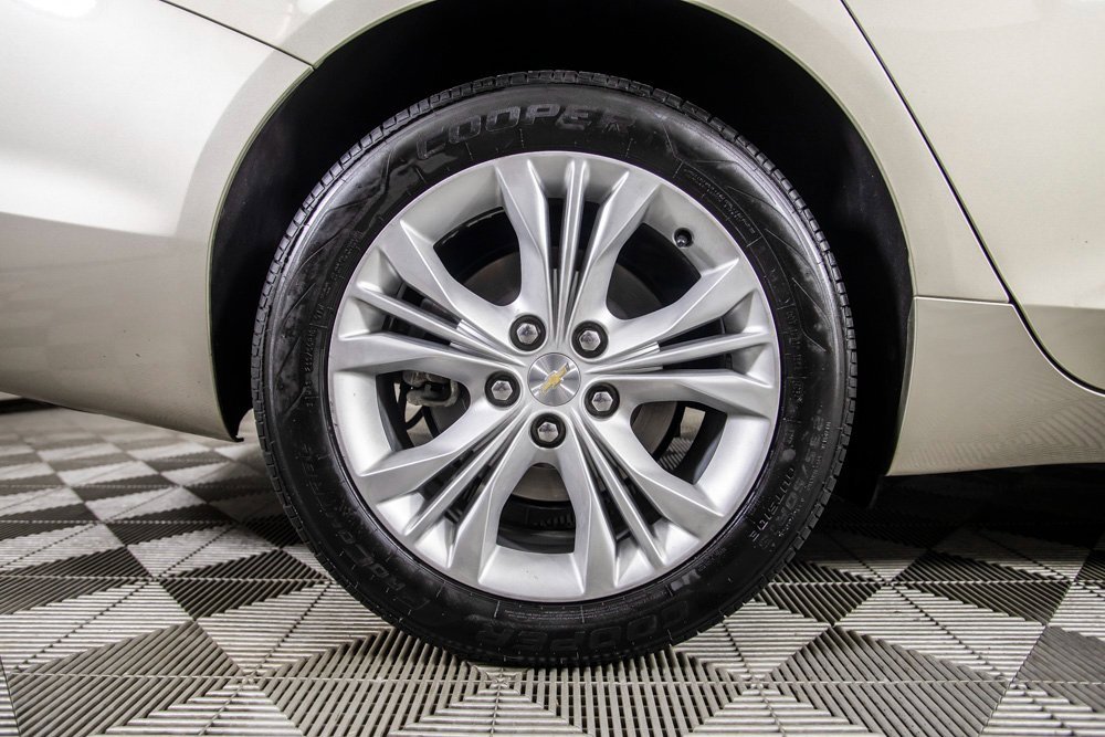 Used 2014 Chevrolet Impala LT w/ Convenience Package image 40