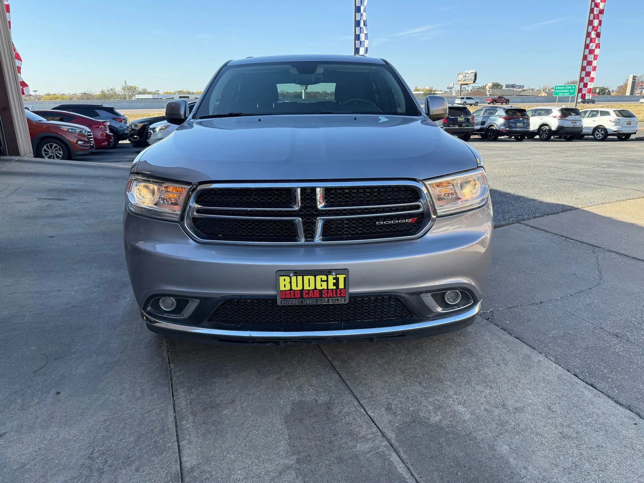 Used 2018 Dodge Durango SXT w/ Quick Order Package 2BB image 2