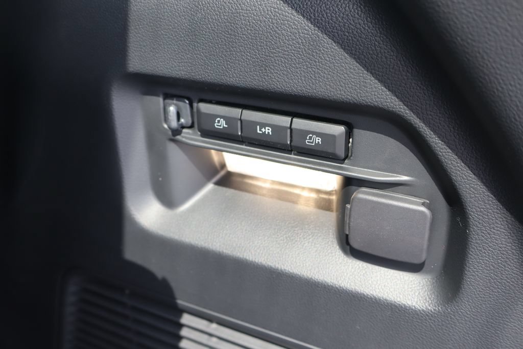 New 2027 Ford Explorer Platinum AWD/4WD image 22