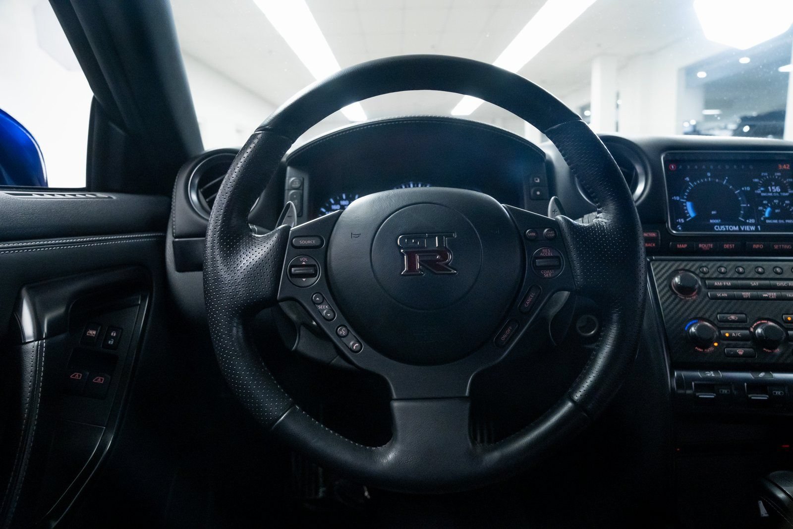 Used 2014 Nissan GT-R Premium AWD/4WD image 11
