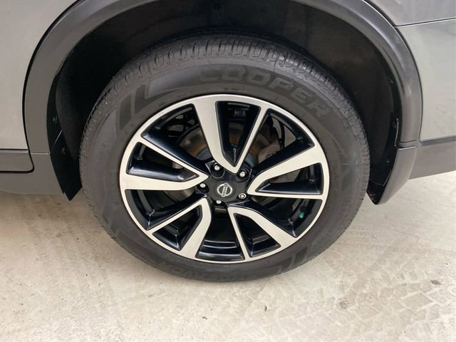 Used 2019 Nissan Rogue SL image 18