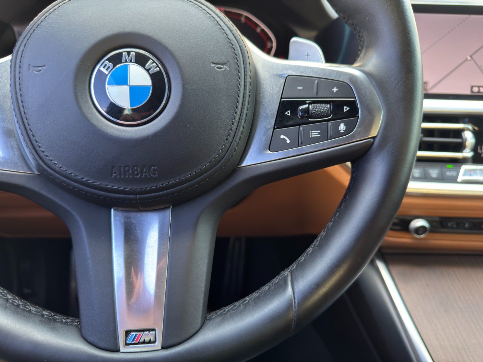 Used 2021 BMW 330i Sedan w/ M Sport Package RWD image 21