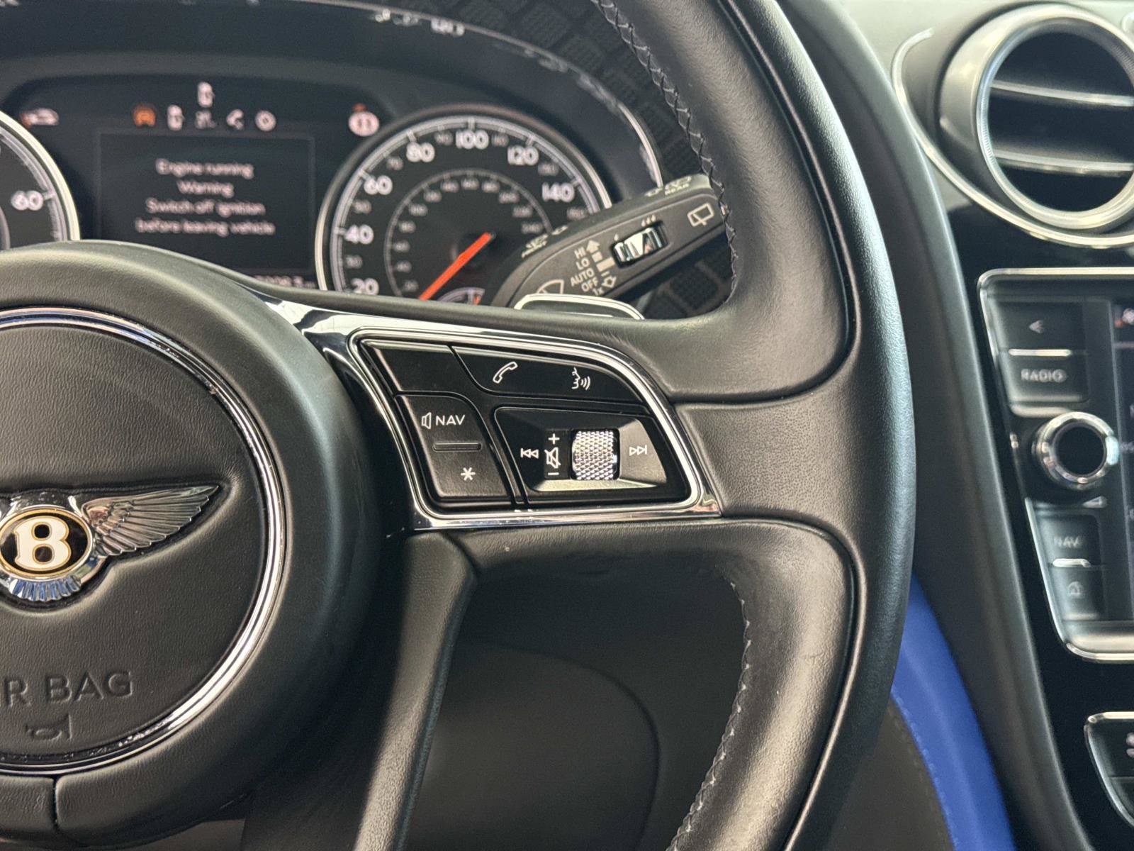 Used 2020 Bentley Bentayga Design Series AWD/4WD image 27