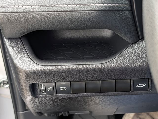 Used 2024 Toyota RAV4 XLE w/ Convenience Package FWD image 23