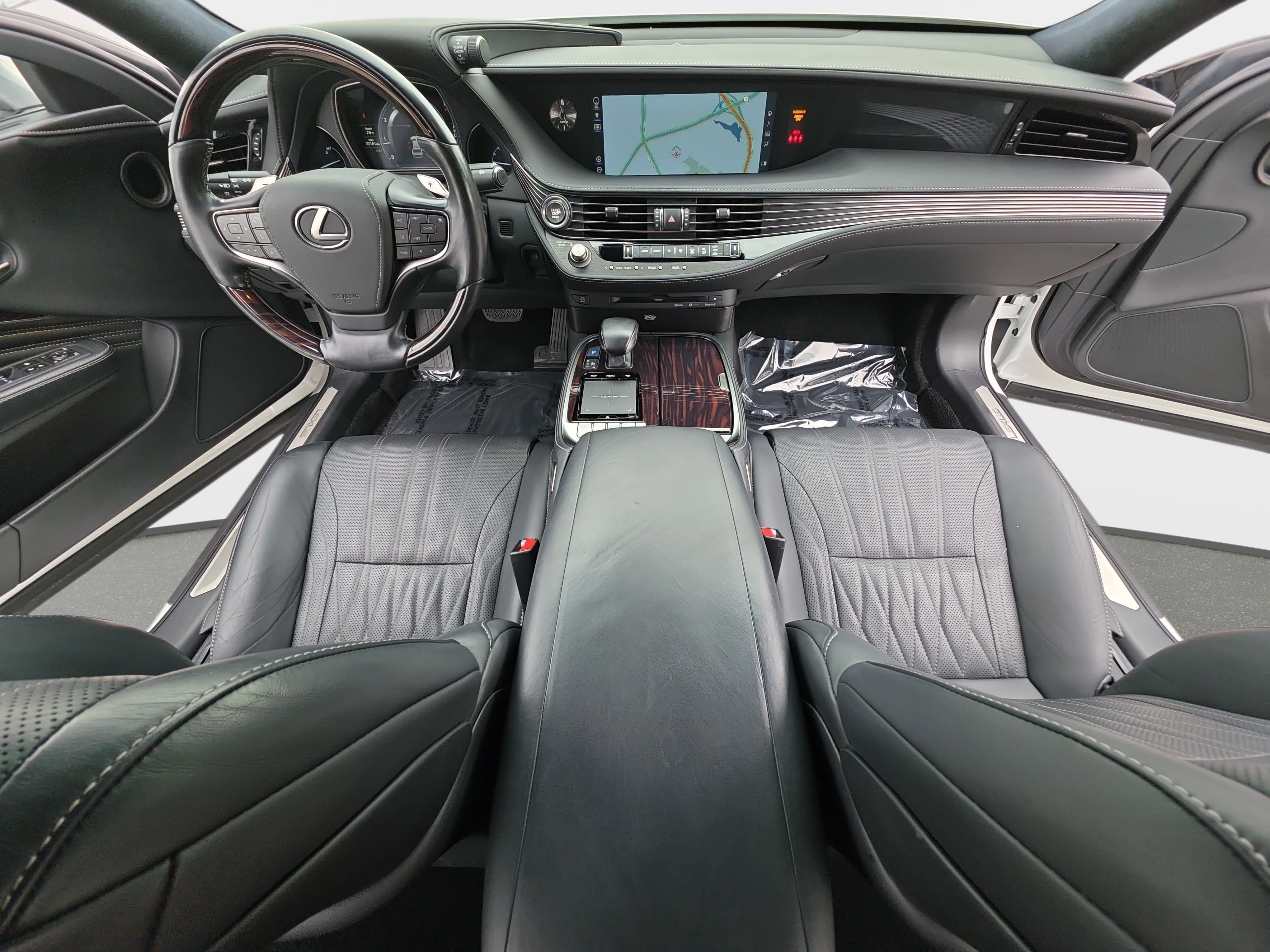Used 2018 Lexus LS 500 w/ Executive Package RWD image 9