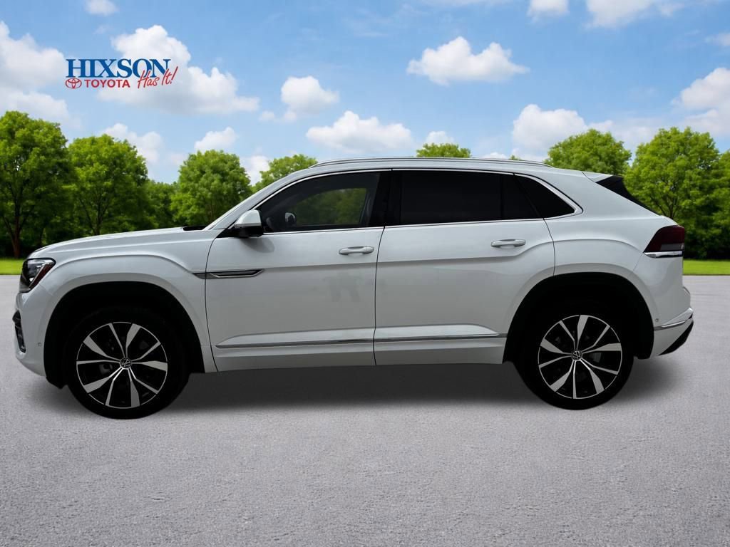 Used 2024 Volkswagen Atlas Cross Sport SEL Premium R-Line image 4