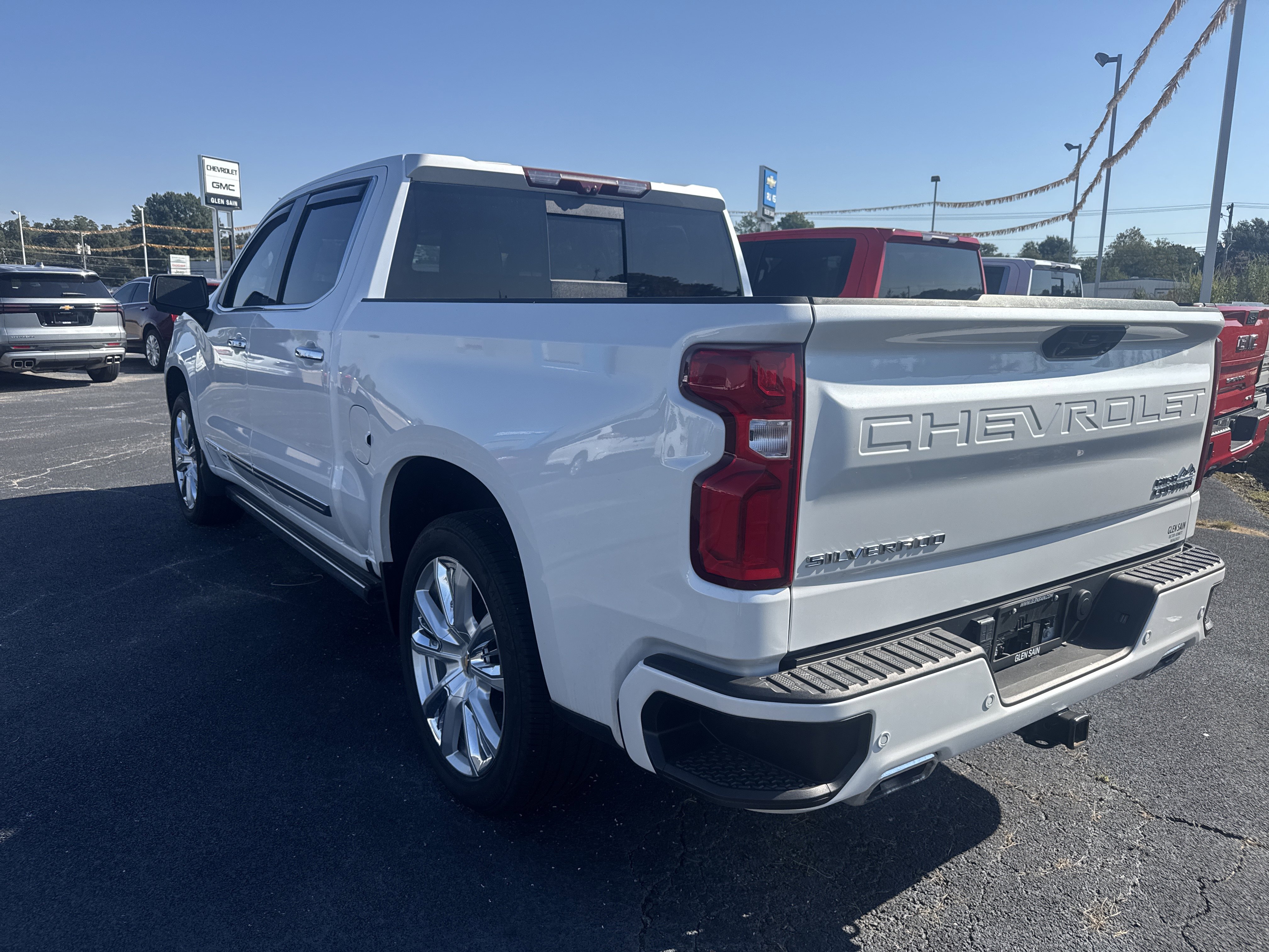 Used 2024 Chevrolet Silverado 1500 High Country w/ High Country Premium Package image 5
