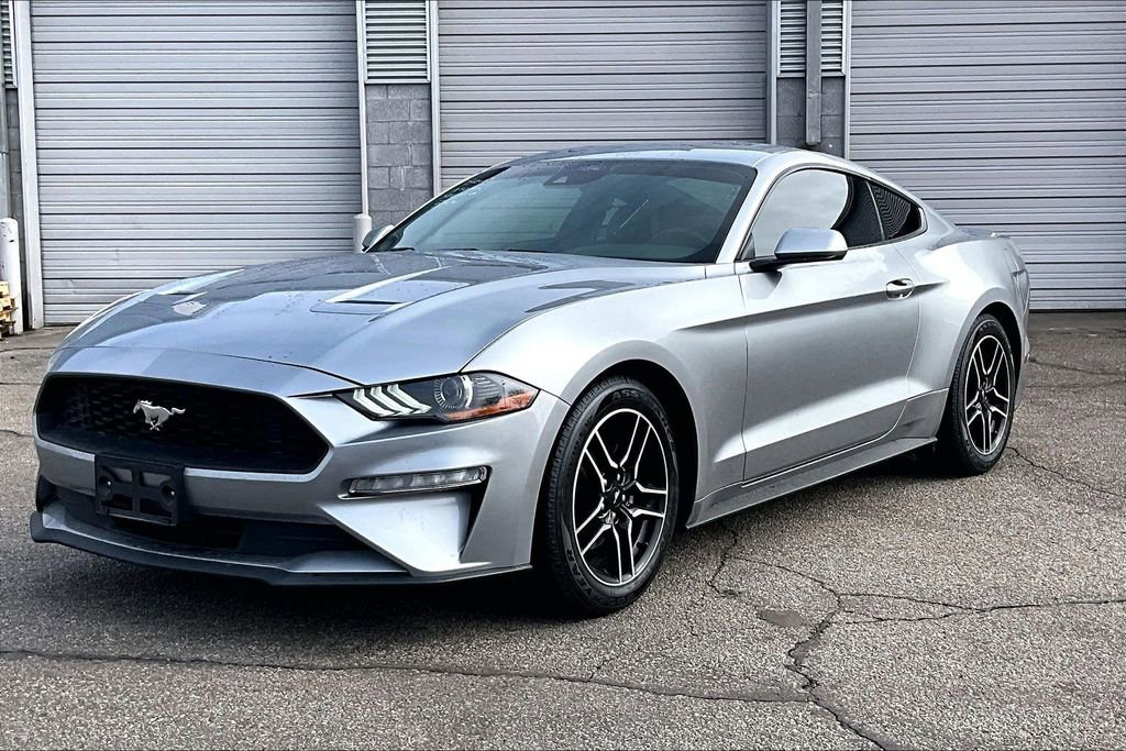 Used 2022 Ford Mustang Premium image 2