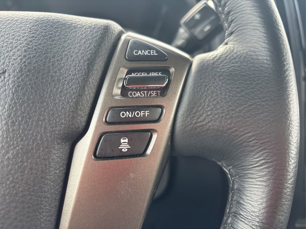 Used 2024 Nissan Titan SV w/ SV Bronze Edition Package image 28