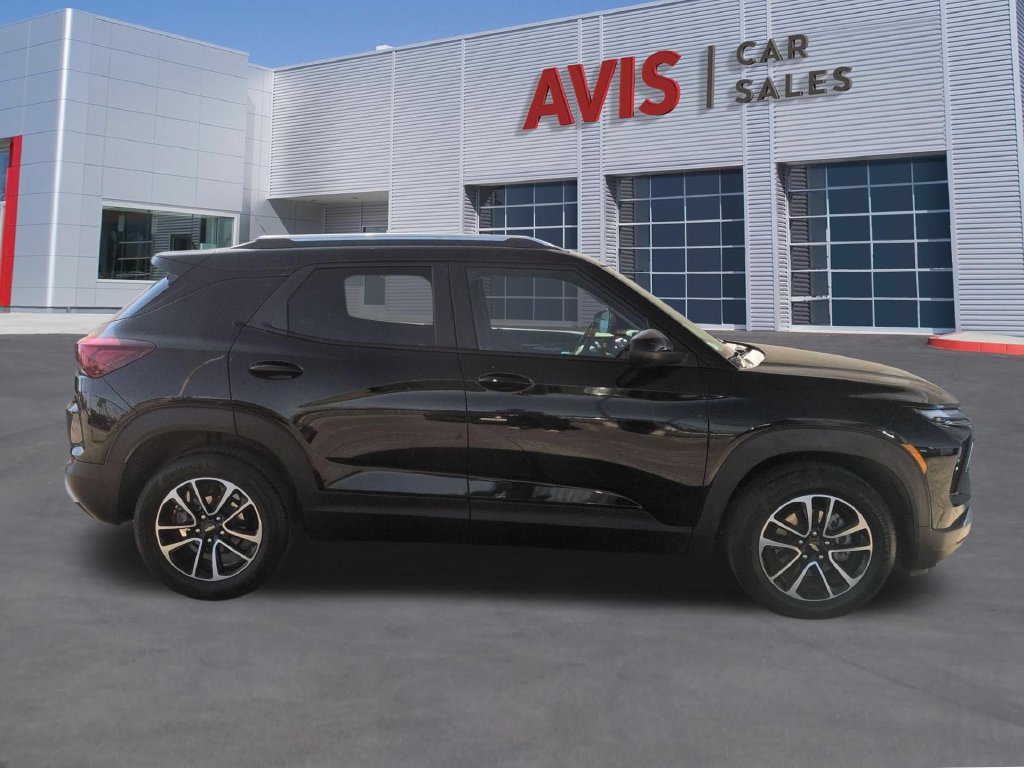 Used 2026 Chevrolet TrailBlazer LT FWD image 5