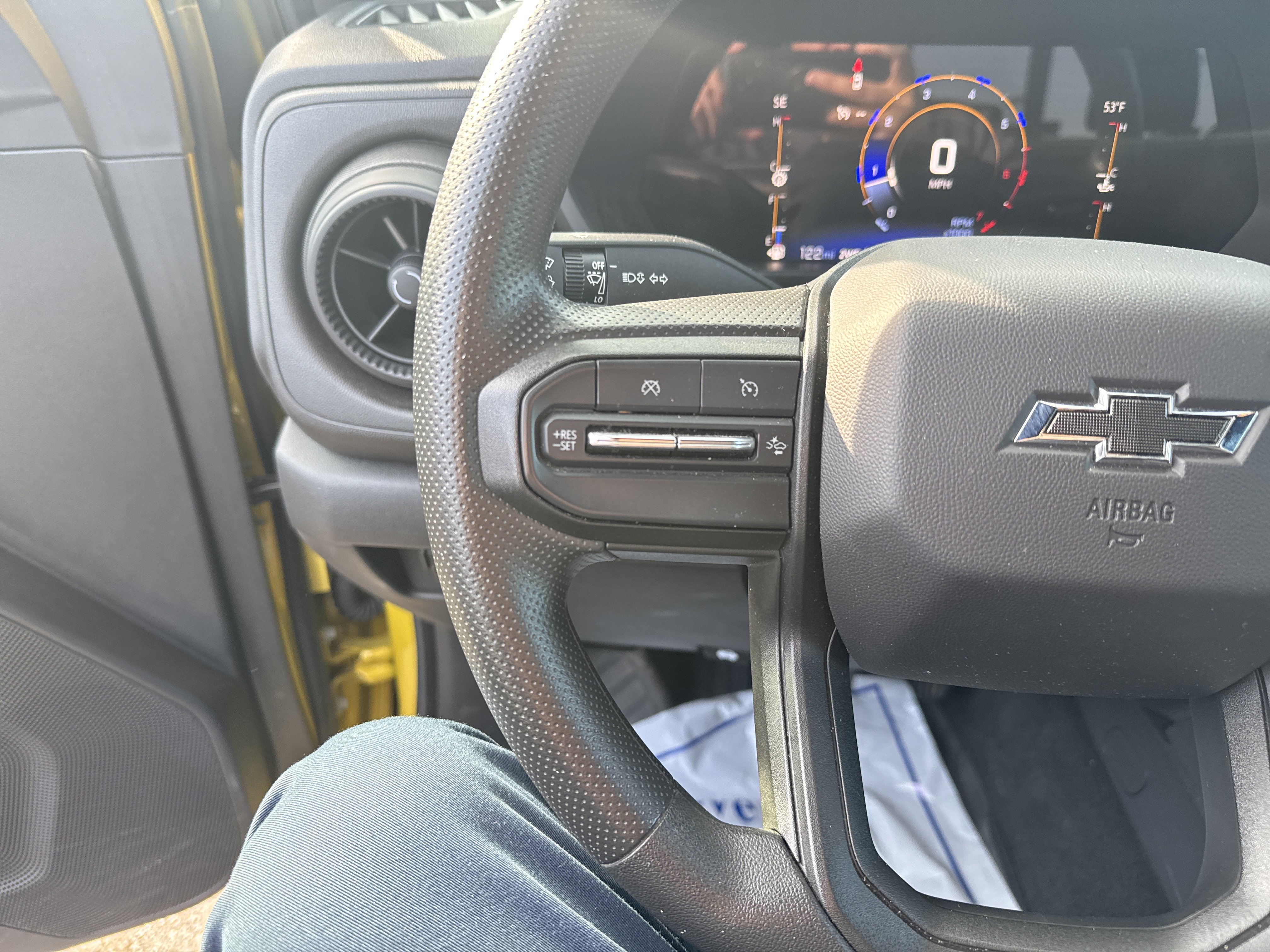 Used 2023 Chevrolet Colorado Trail Boss w/ Technology Package image 18