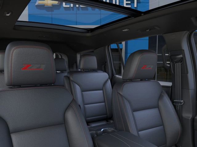 New 2025 Chevrolet Traverse Z71 w/ Enhanced Driving Package image 24