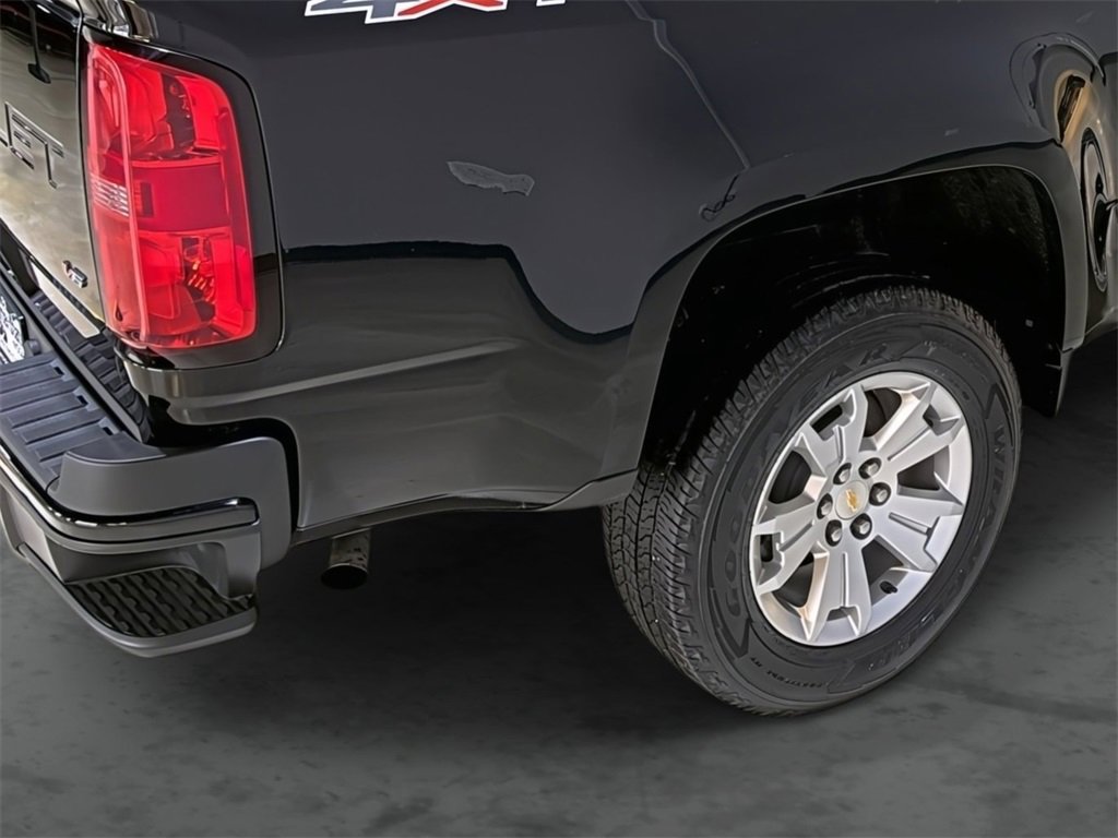 Used 2022 Chevrolet Colorado LT w/ LT Convenience Package image 12