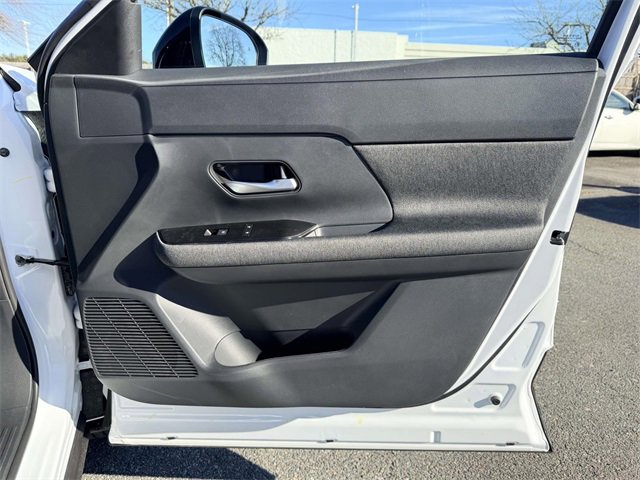 New 2026 Nissan Kicks SV image 8