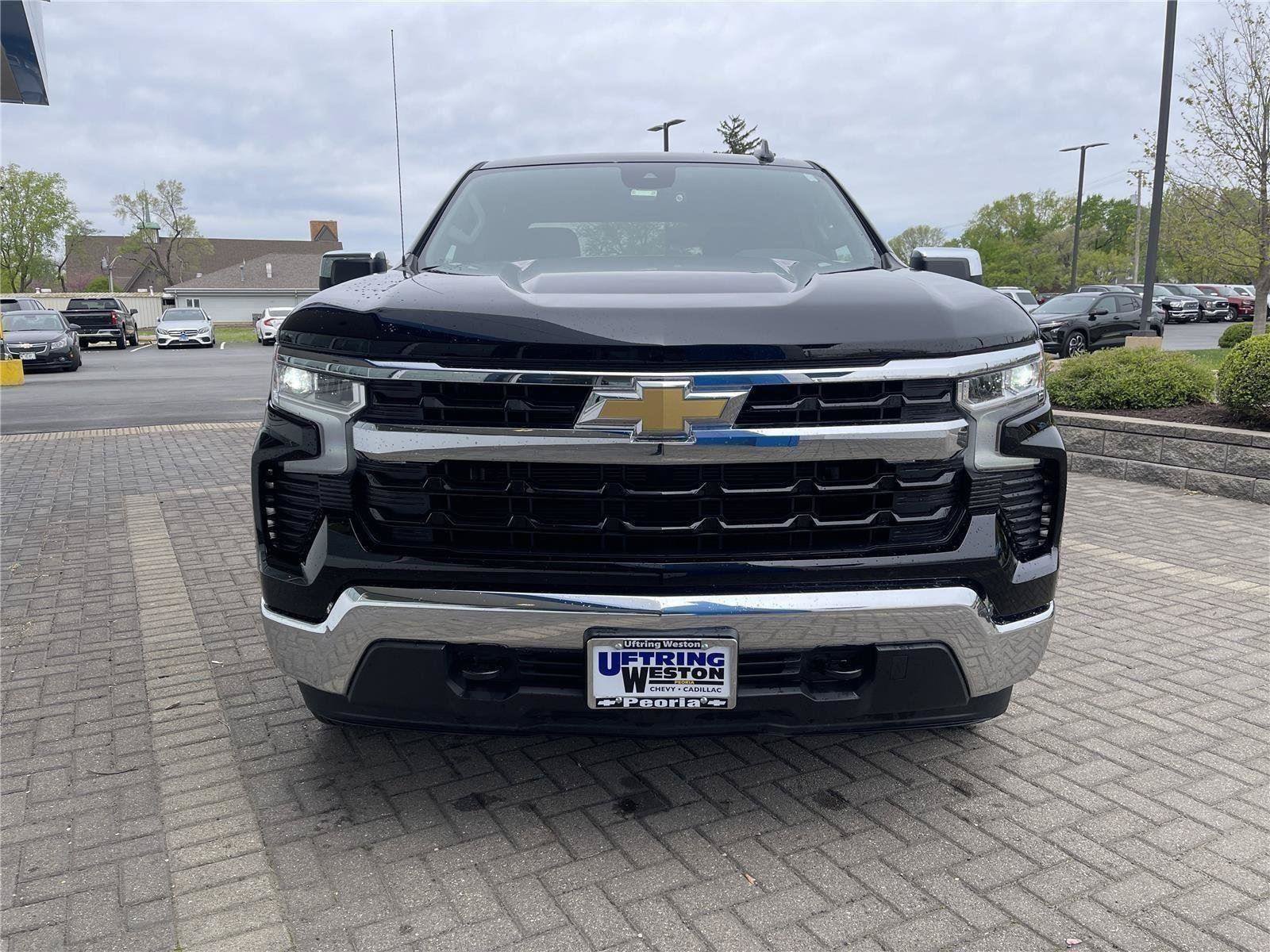 Used 2025 Chevrolet Silverado 1500 LT AWD/4WD image 8