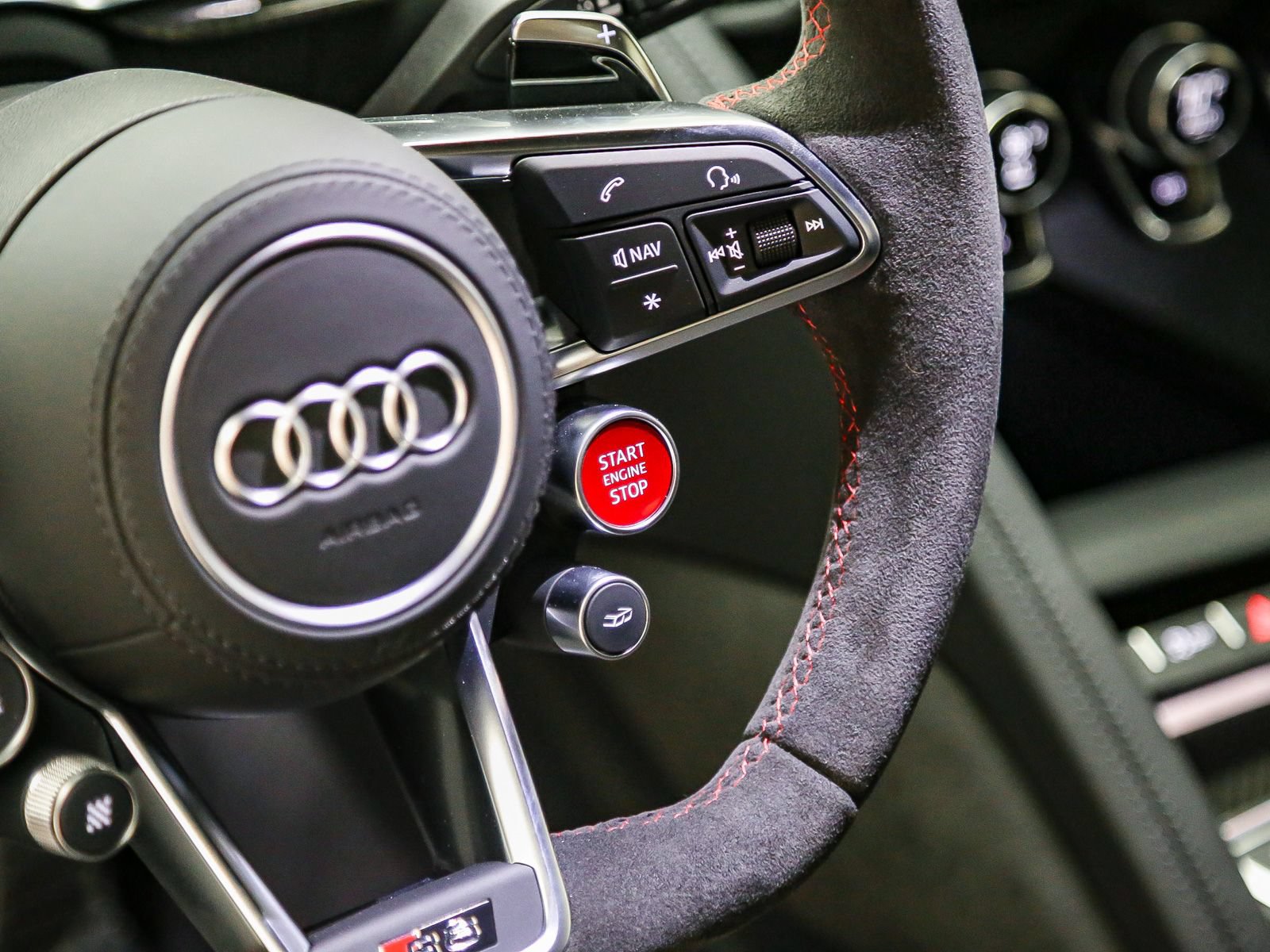 Used 2023 Audi R8 V10 GT RWD image 45