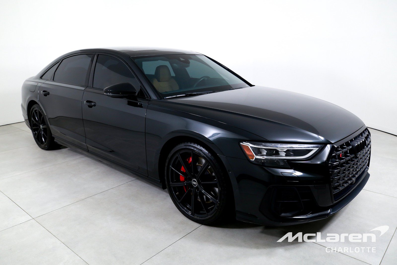 Used 2023 Audi S8 w/ S8 Comfort Plus Package AWD/4WD image 3