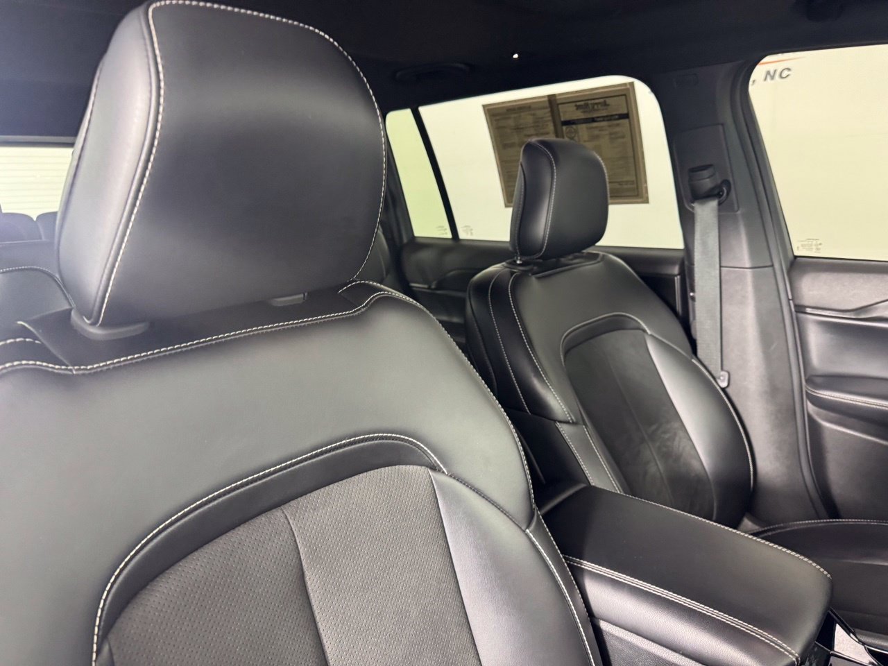 Used 2023 Jeep Grand Cherokee L Laredo AWD/4WD image 37