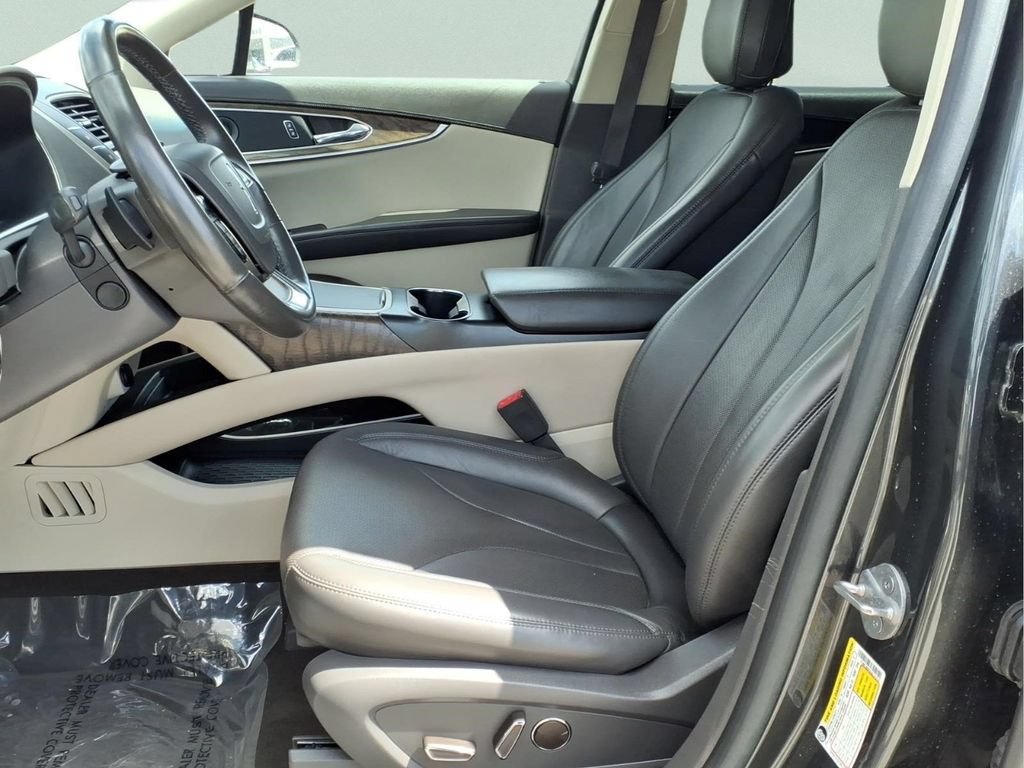 Used 2020 Lincoln Nautilus Reserve w/ Cargo Utility Package AWD/4WD image 11