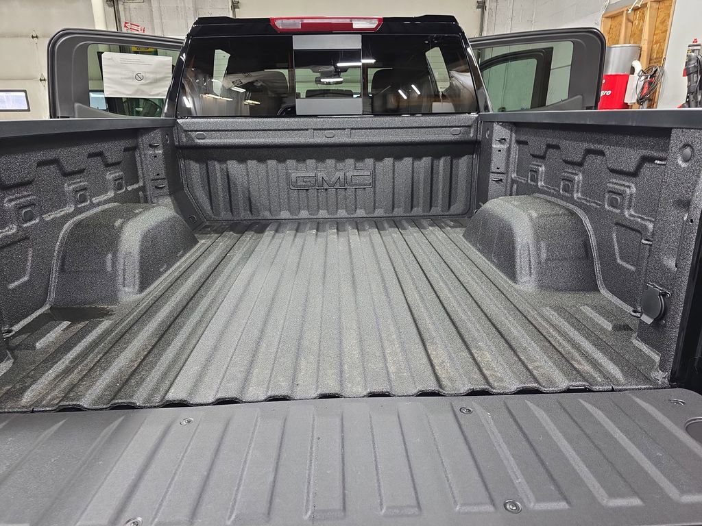 New 2026 GMC Sierra 1500 AT4 w/ AT4 Preferred Package image 13