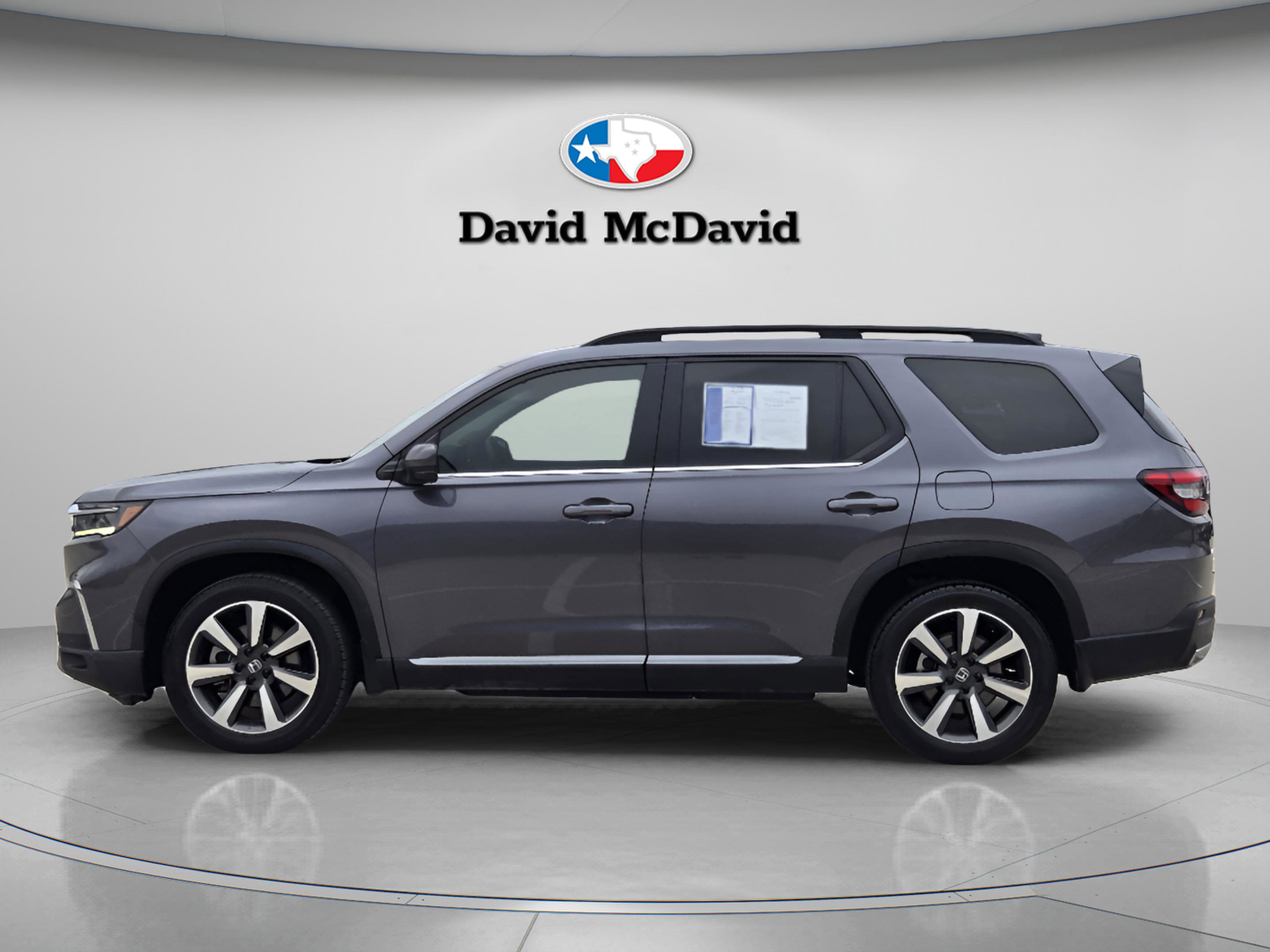 Certified 2023 Honda Pilot Elite image 2