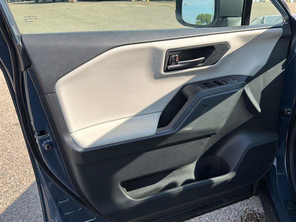 Used 2026 Toyota RAV4 XLE Premium FWD image 12