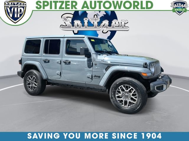 Used 2026 Jeep Wrangler Unlimited Sahara AWD/4WD image 1