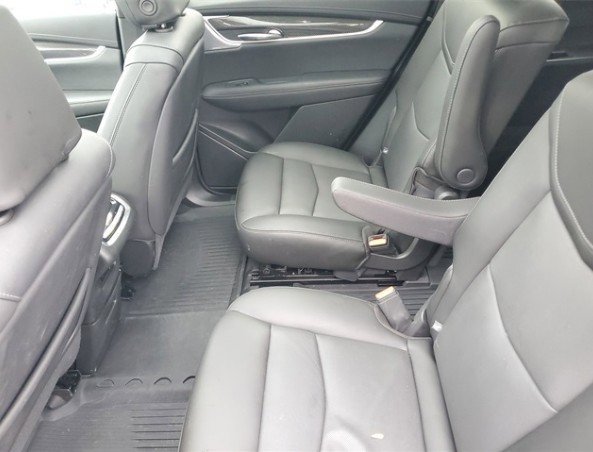 Used 2025 Cadillac XT6 Sport w/ LPO, Floor Liner Package image 9