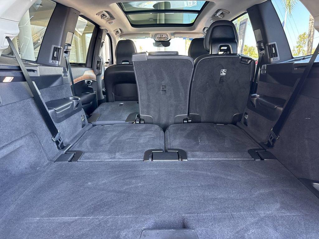 Certified 2024 Volvo XC90 B6 Plus image 15